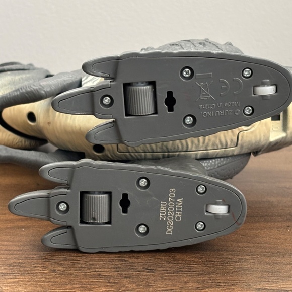 ZURU Gray Robo Alive T-REX Dinosaur Robotic Pet Sounds Walking & Opens Mouth - Picture 10 of 10